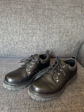 Sketchers Men’s Tom Cats Black Leather Lace-Up Oxfords Size 10.5